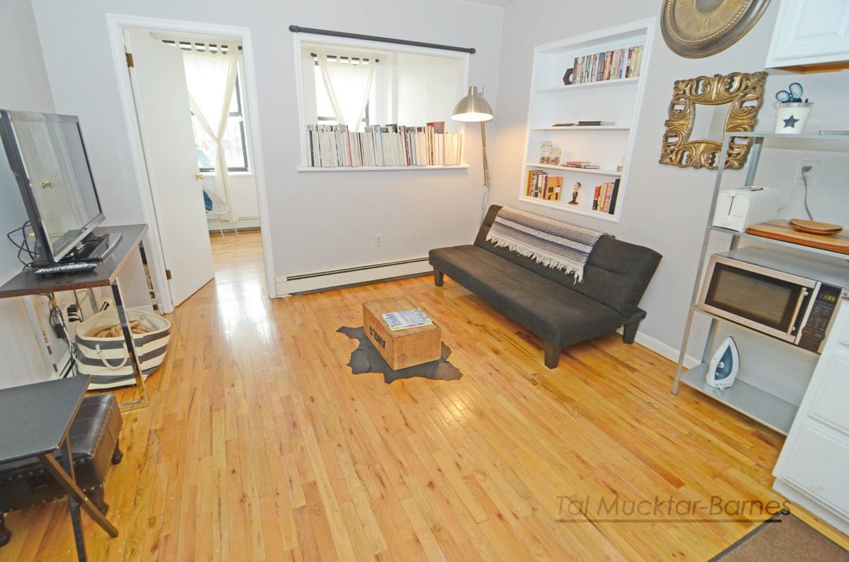 Primary Photo - 100 Allen St