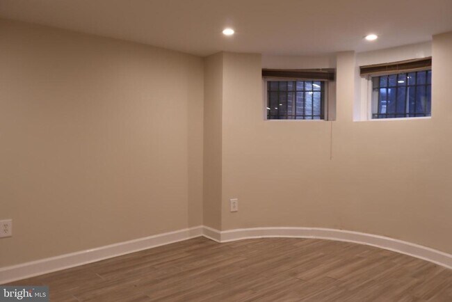 Foto del edificio - 2014 1st St NW