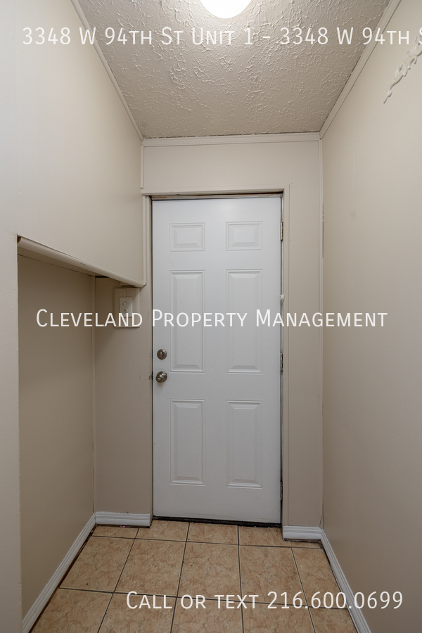 Building Photo - 3348 W 94th St