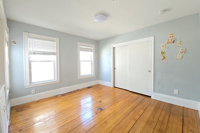 Building Photo - 48 Boylston St