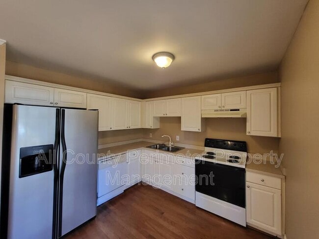 Building Photo - 2645 Rolling View Dr