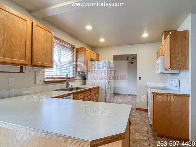 Building Photo - 20306 13th Ave Ct E