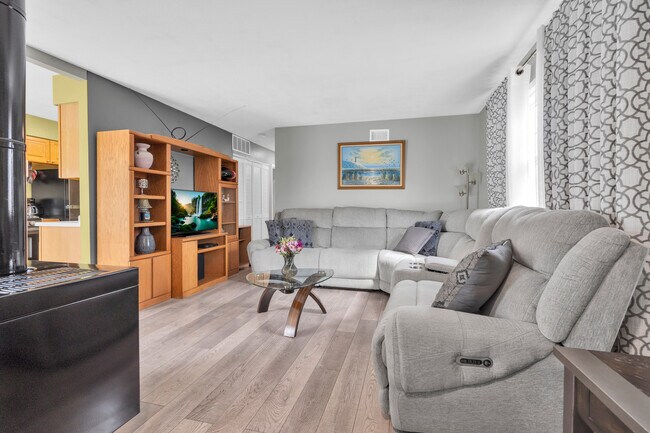 Foto del edificio - 1314 Ely Ct