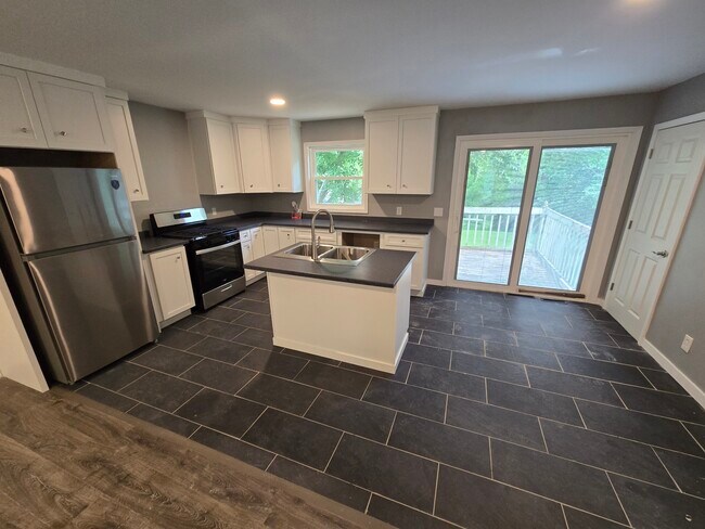 Foto del edificio - 603 Cherry Street Ct