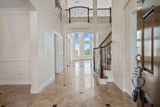 Building Photo - 6026 Briar Hill Ct