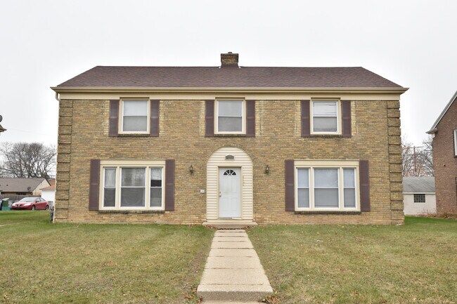 Building Photo - 4167 N Sherman Blvd