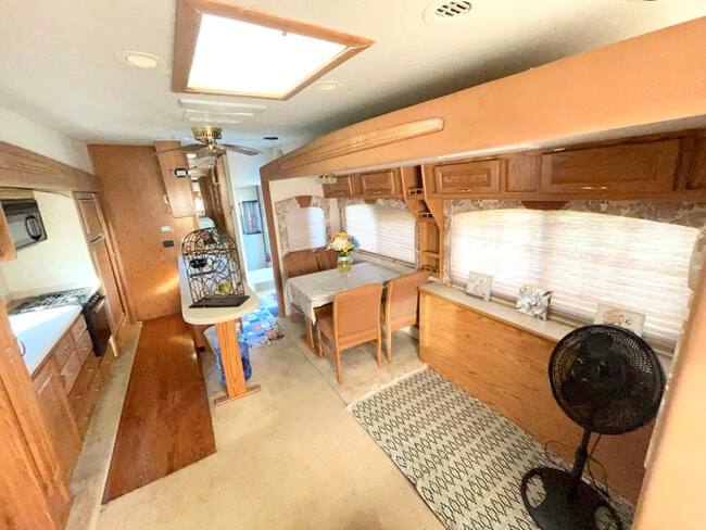 Building Photo - 1 Ellis St