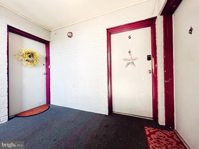 Foto del edificio - 11907 Tarragon Rd