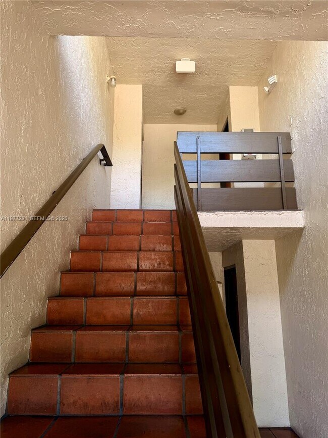 Foto del edificio - 8811 SW 123rd Ct