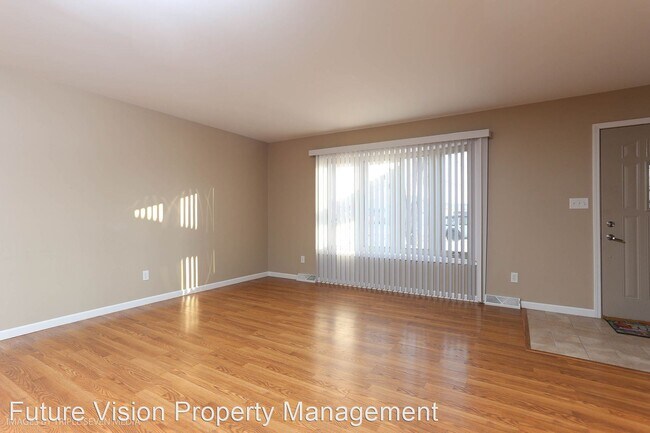 Building Photo - 3 br, 2 bath House - 670 W Daisy Pl