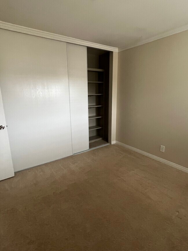 Foto del edificio - 720 Meyer Ln