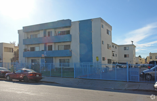 Building Photo - 1533 S Gramercy Pl