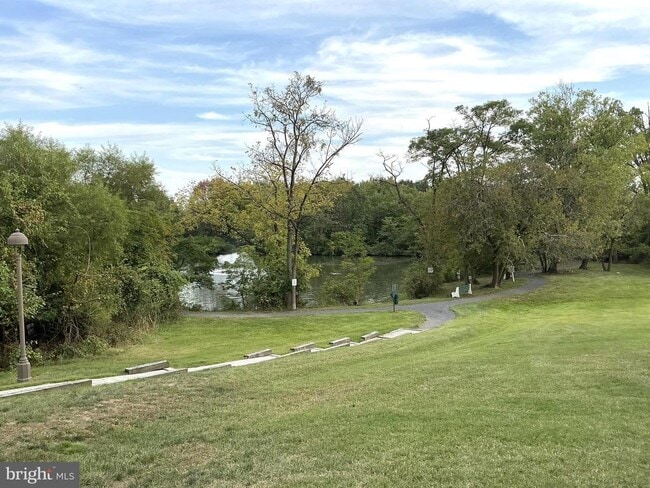 Building Photo - 61 Ramsgate Ct