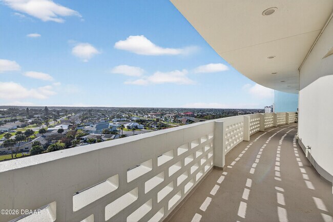 Foto del edificio - 915 Ocean Shore Blvd