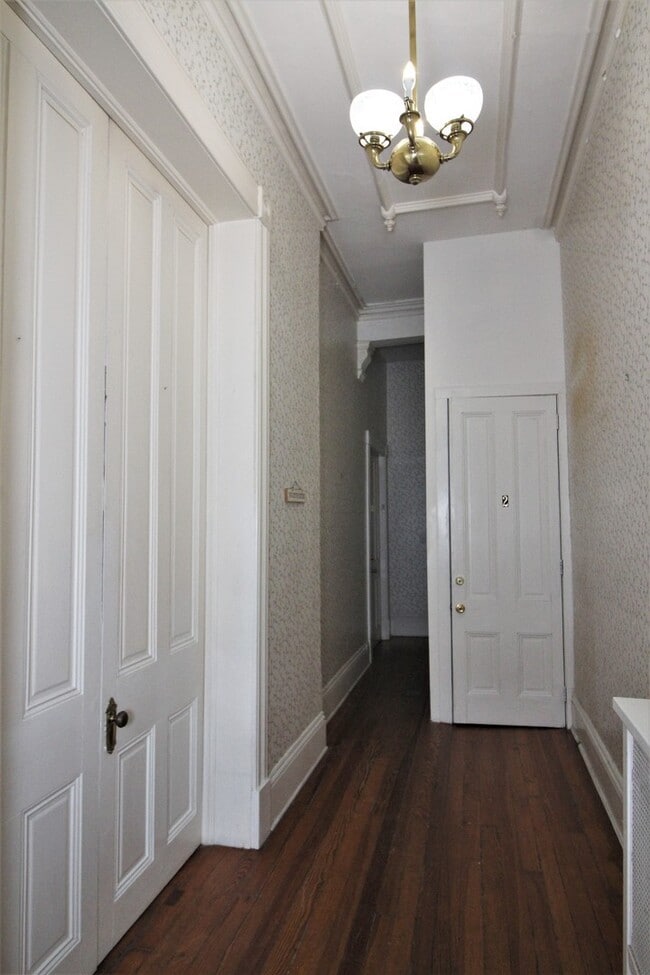 Photo - 1513 Bolton St Apartment