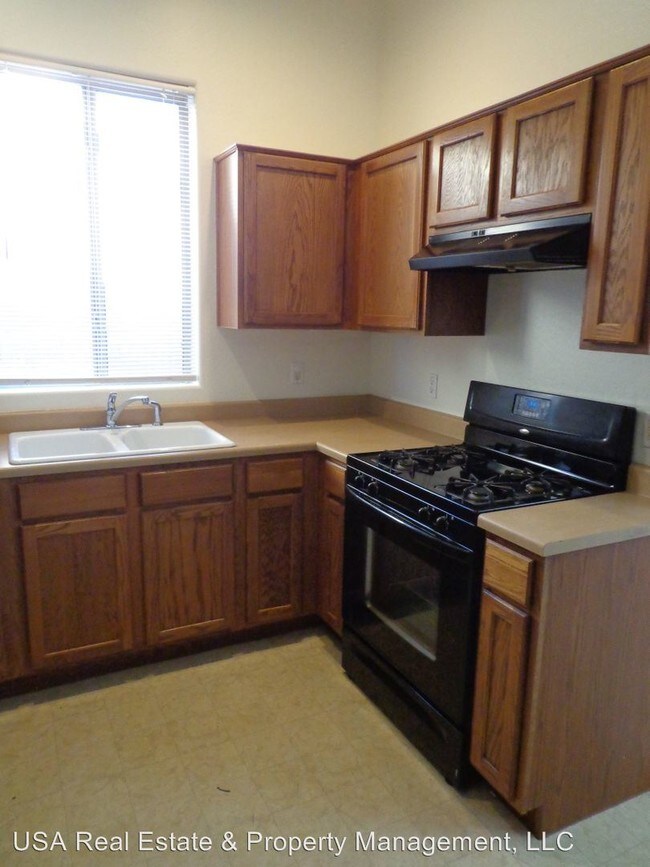 Building Photo - 4 br, 2 bath House - 4740 N Edgemont Rd