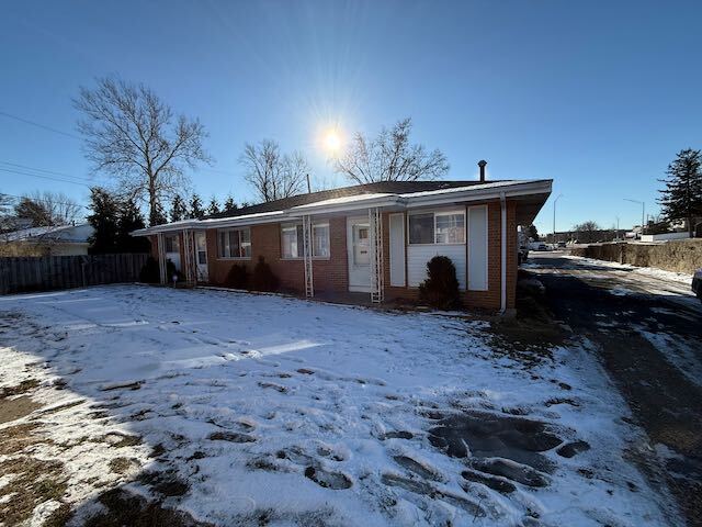 Primary Photo - Duplex unit w attached garage