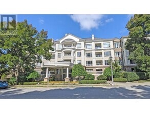 Building Photo - 5735-5735 Hampton Pl