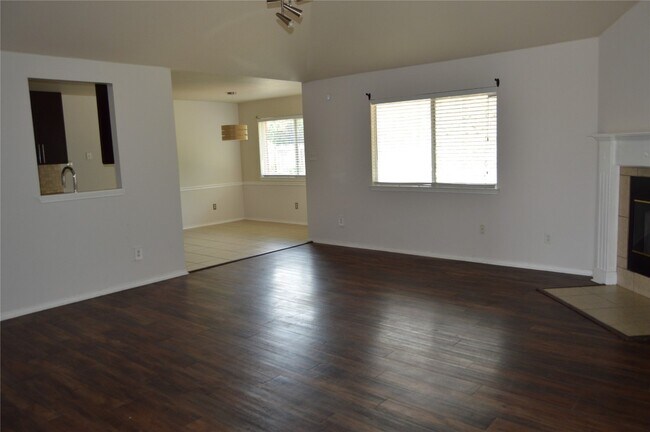 Foto del edificio - 1809 Herndon Dr