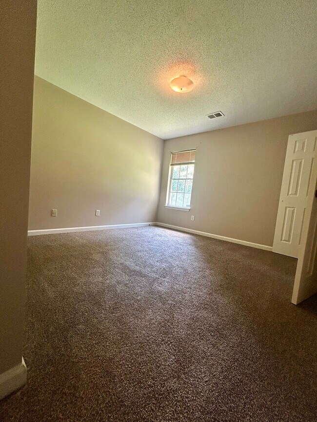 Foto del edificio - 7141 Chena Bay Ln