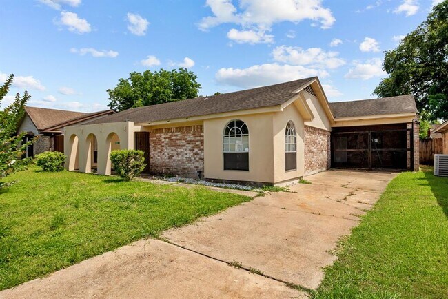 Foto del edificio - 6619 Indian Lake Dr
