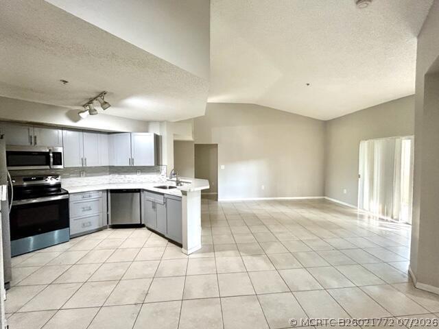 Foto del edificio - 741 N Pine Island Rd