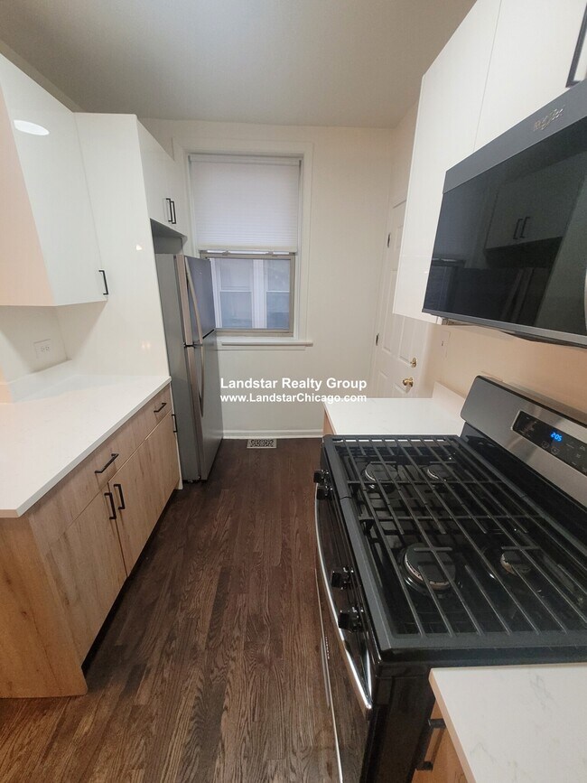 Foto del edificio - 6708 N Hermitage Ave