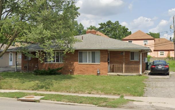 Foto principal - 1292 S James Rd