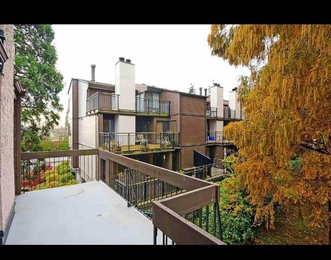 Building Photo - 7831 No. 1 Rd