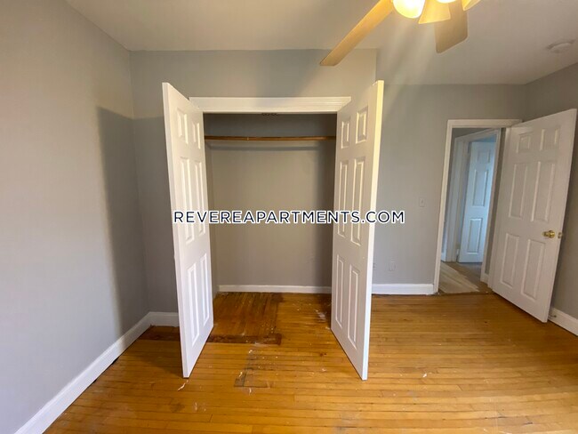 Foto del edificio - 136 Campbell Ave