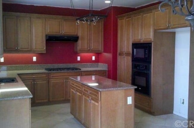 Building Photo - 29128 Rockledge Dr