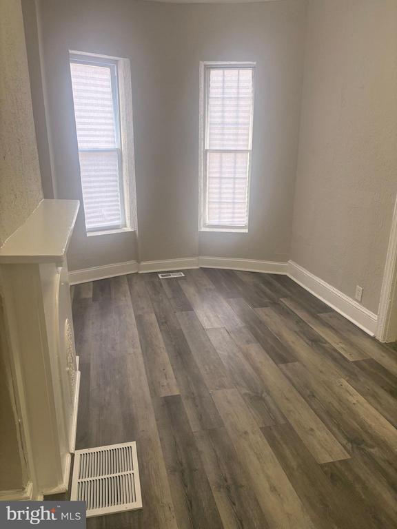 Foto del edificio - 2311 E Lafayette Ave