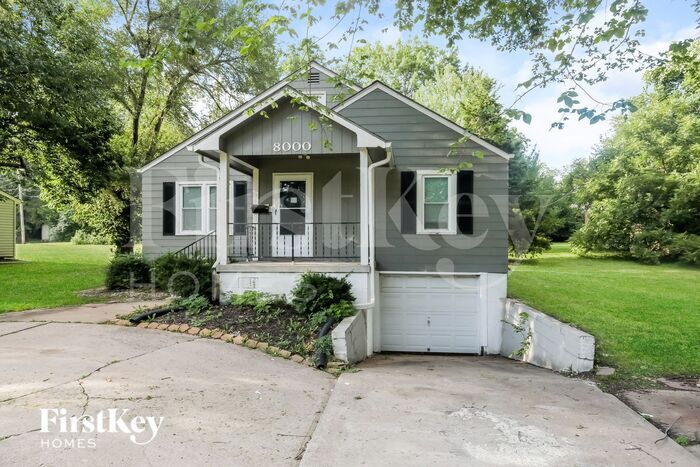 Foto principal - 8000 E 87th St