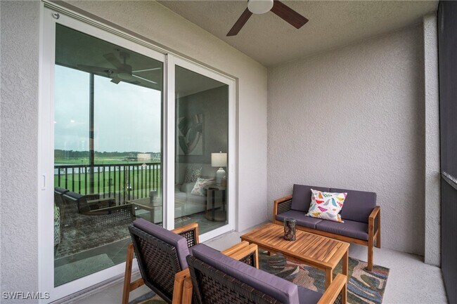 Foto del edificio - 15285 Grn Acrs Ave