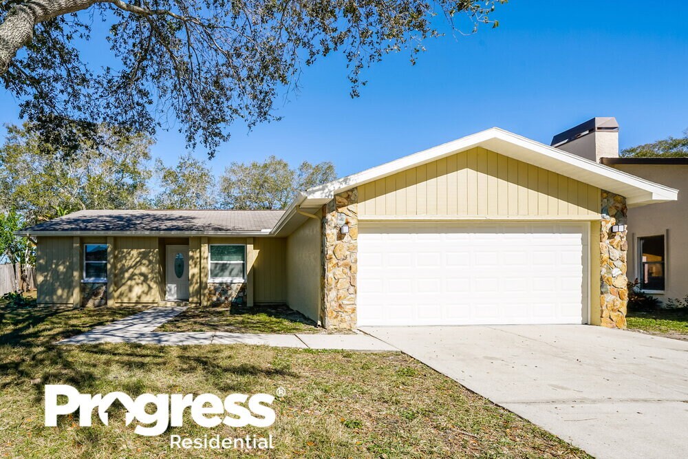 Foto principal - 224 Whisper Lake Rd