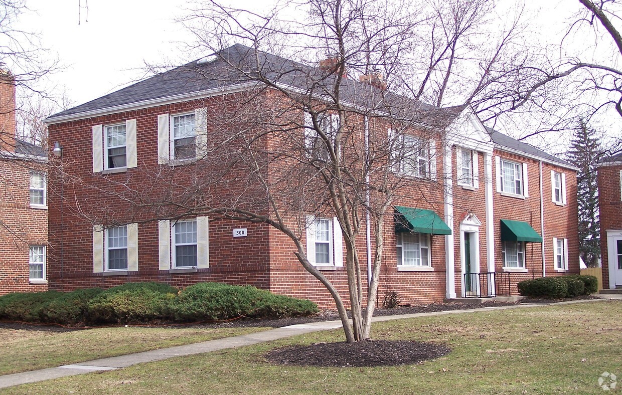 Primary Photo - Boulevard Apartments