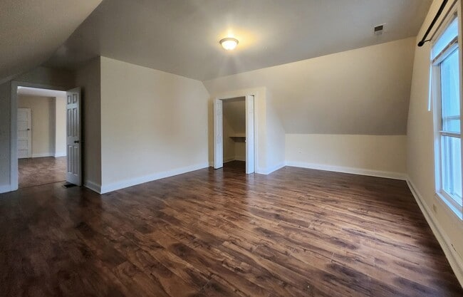 Foto del edificio - 3523 W Fullerton Ave