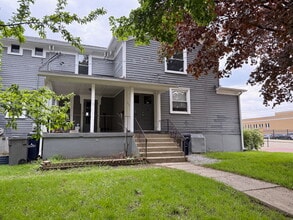 Building Photo - 203 Symphony Way