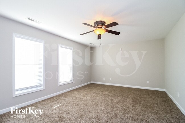 Building Photo - 1686 Crestlawn Tl