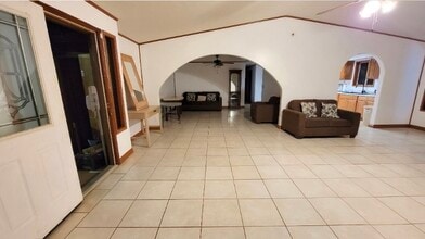 Building Photo - 86 Koki Pl