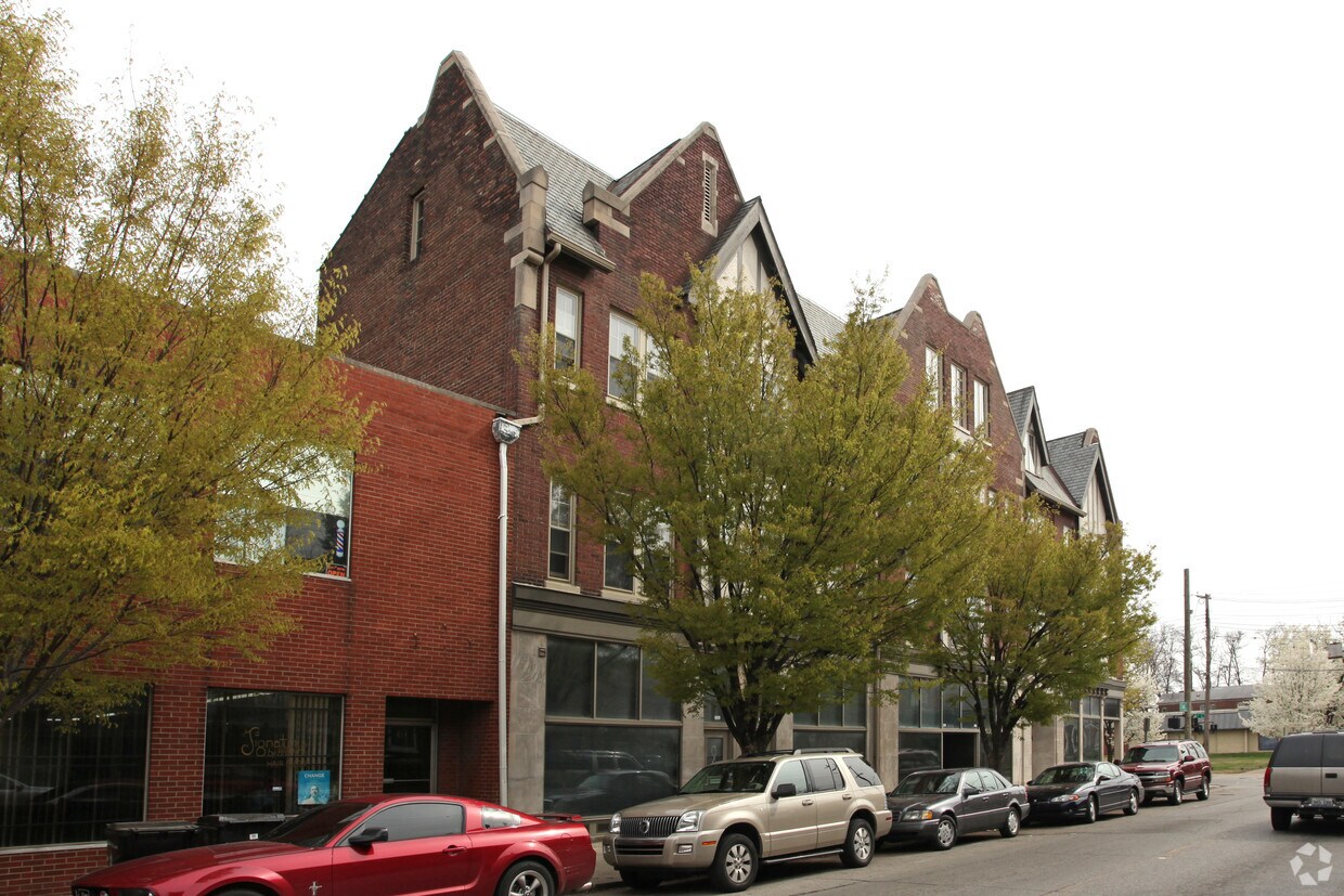 Building Photo - Stuart Apartments