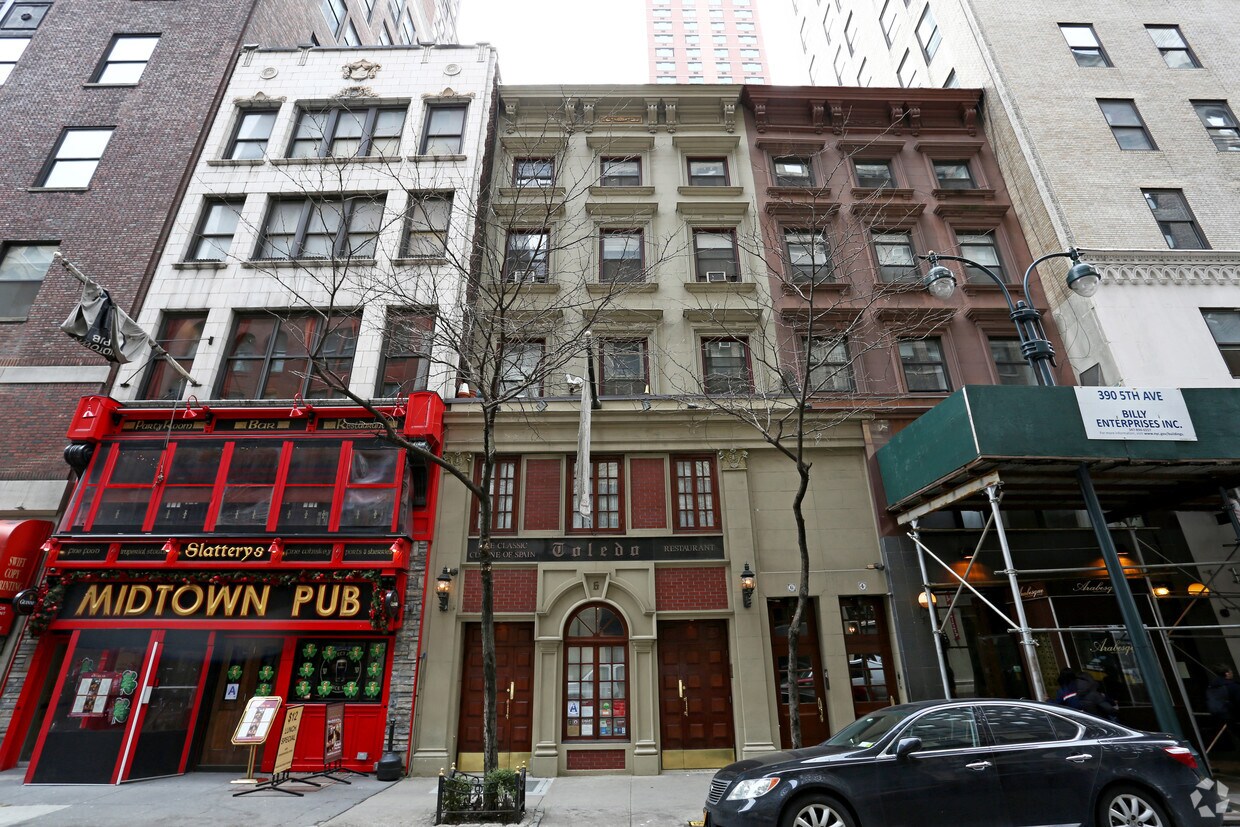 Building Photo - 6 E 36th St