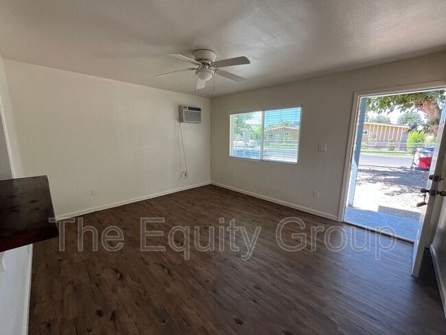 Building Photo - 202 S Kessing St