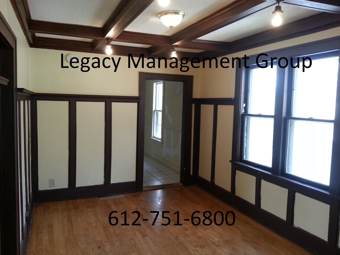Foto principal - 2207 Aldrich Ave N
