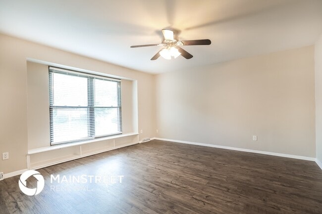 Foto del edificio - 1604 N Glen Ellyn St