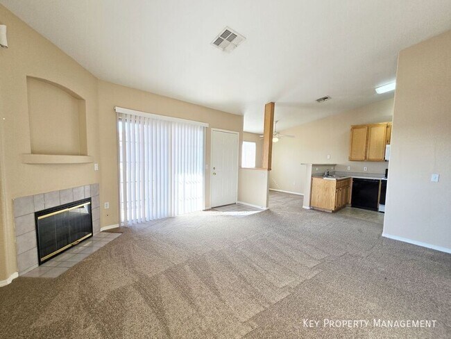 Foto del edificio - 4730 E Craig Rd