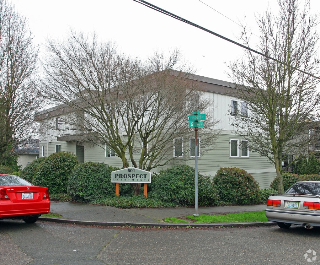 Primary Photo - 601 Prospect St