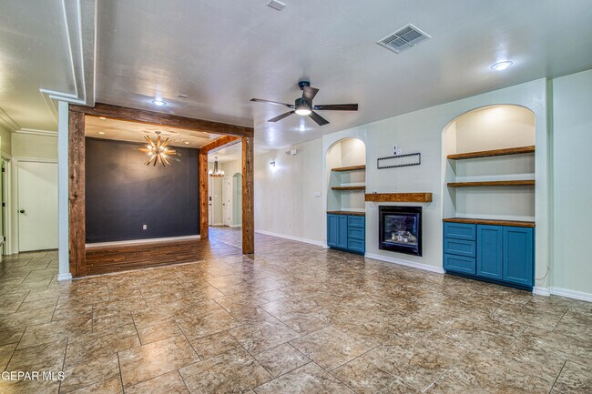 Foto del edificio - 13401 Emerald Pond Dr
