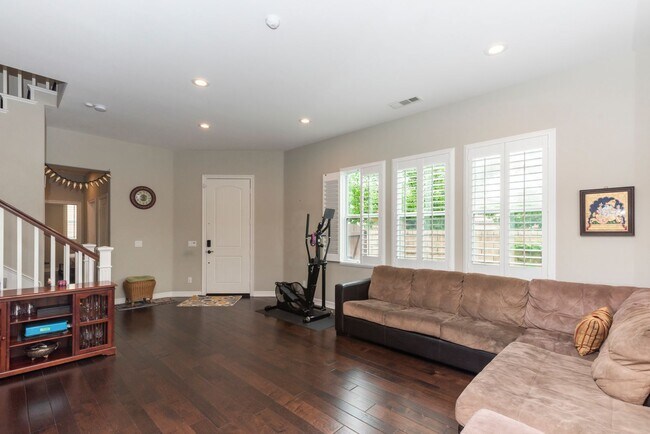 Building Photo - Carmel Valley Furnished Rental with Privat...