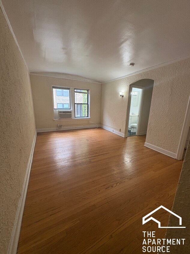 Primary Photo - 532 W Arlington Pl